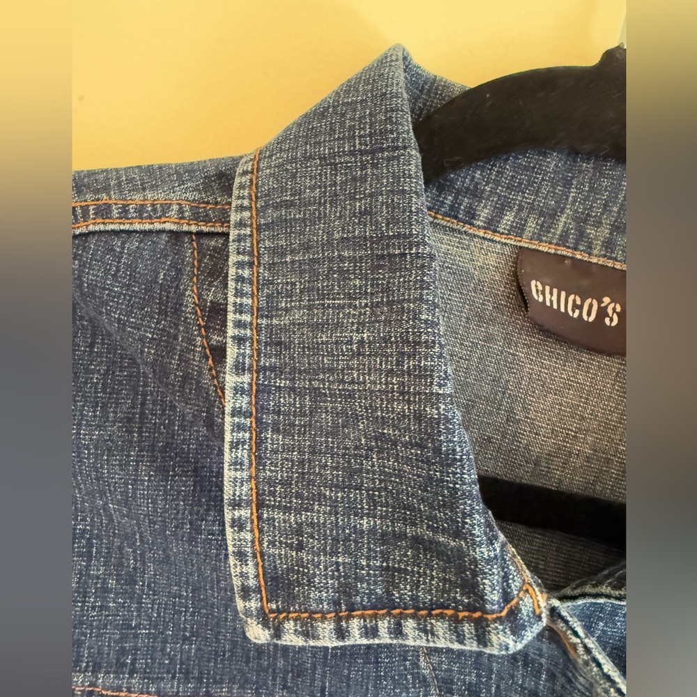 Chico's Classic Blue Denim Vest *GREAT USED CONDITION* - Picture 5 of 9